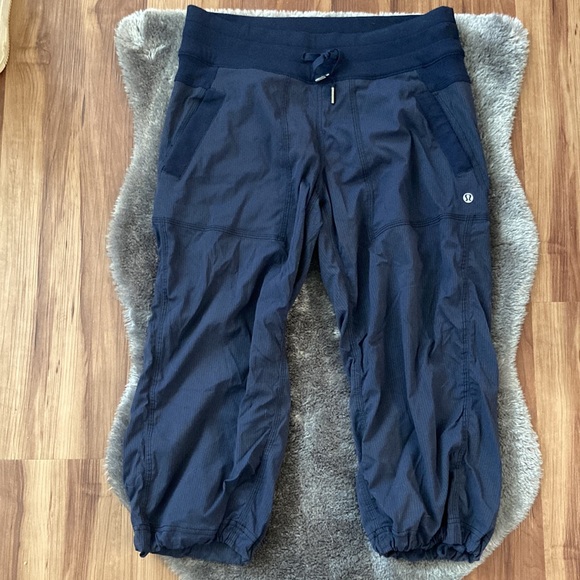 Lululemon Studio Crop - Picture 7 of 14